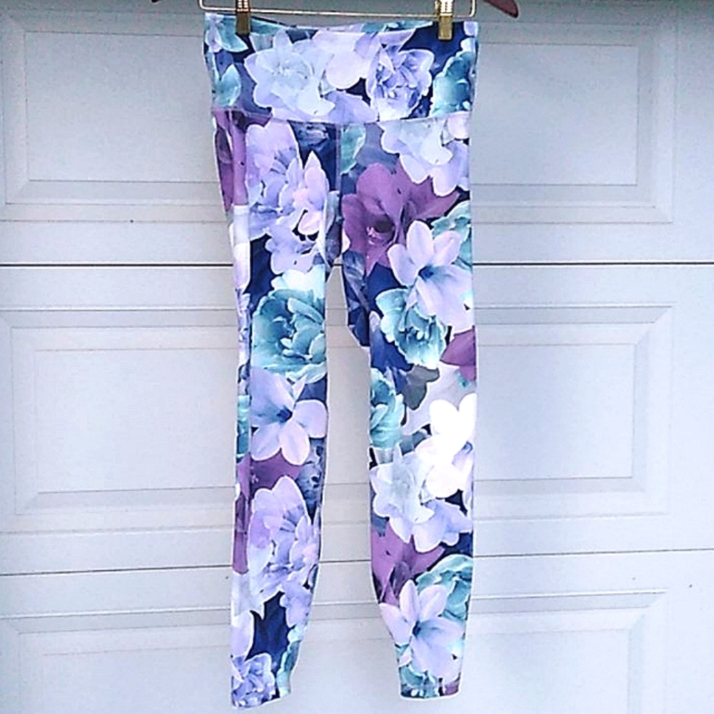 Old Navy leggings size medium - Picture 1 of 3